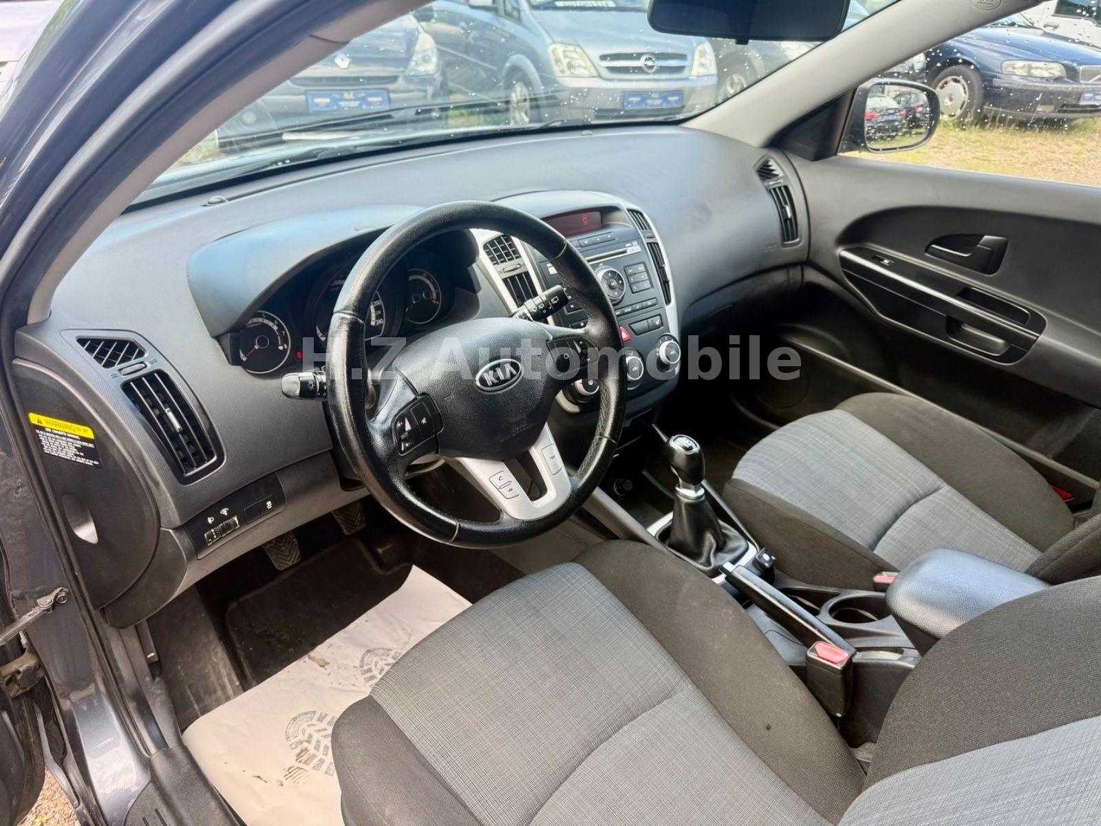 Kia Cee'd Sportswagon 1.6L Benzin / TÜV 01.2027 / ZV