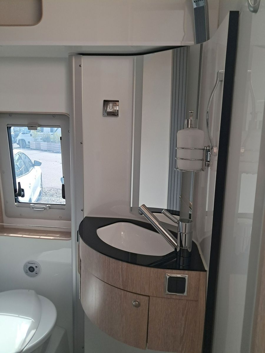 Fahrzeugabbildung Pössl 2Win Vario Citroen 165 PS Markise,RK,AHK
