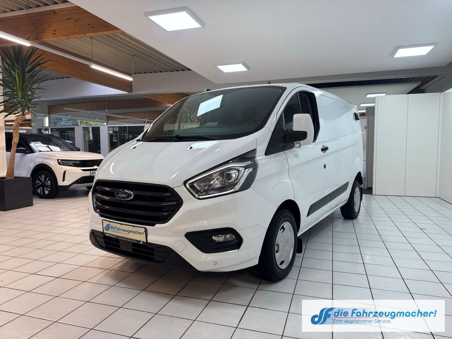 Fahrzeugabbildung Ford Transit Custom Kasten 280 L1 Trend DAB Notbremsa