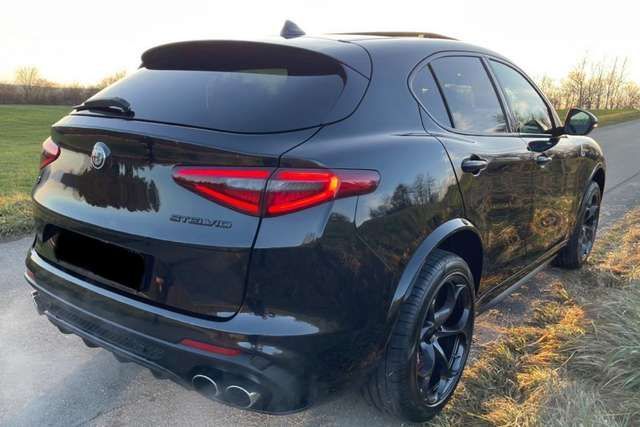 Alfa Romeo Stelvio 2.9 bi-t V6 Quadrifoglio Q4 5 imagem 2