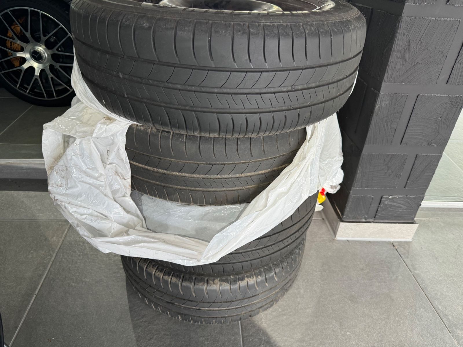 Fahrzeugabbildung Ford Fiesta Cool & Connect/APPLE/8-FACH/SZHZ/