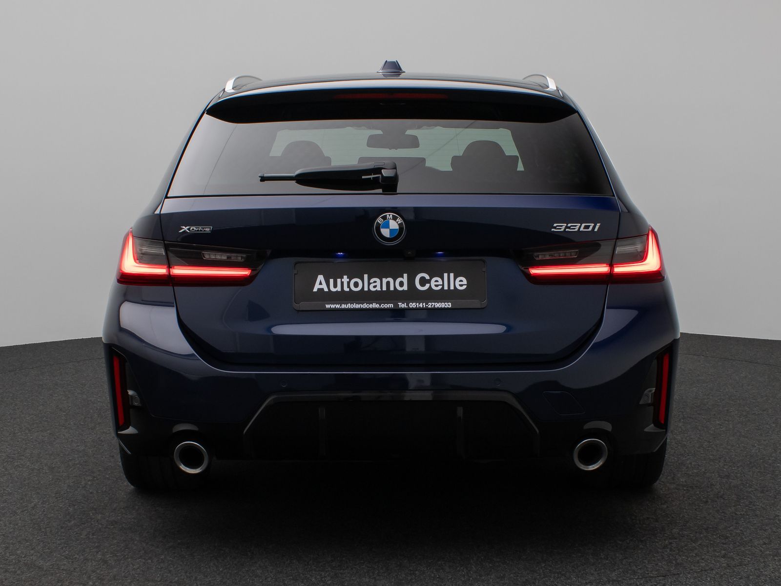 Fahrzeugabbildung BMW 330i xD M Sport Panorama Kamera HUD HiFi Komfort