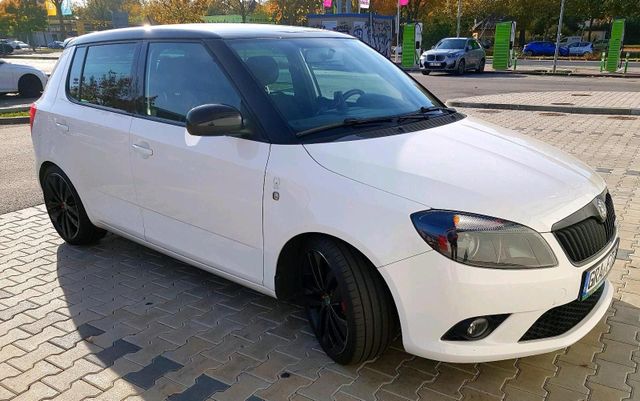 Skoda Fabia vRS 1.4 TSI DSG  Sportlich un...