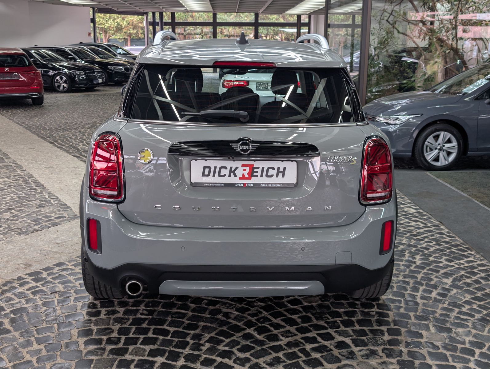 Fahrzeugabbildung MINI Countryman SE (Cooper) Essential Trim All4 94%So