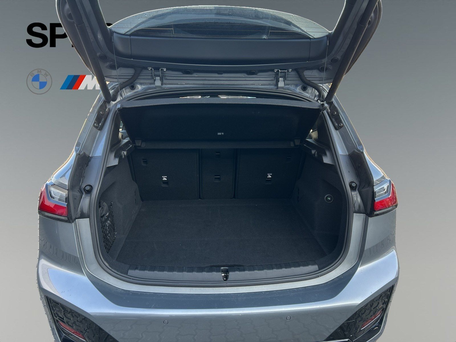 BMW 223 Active Tourer - Bild 13