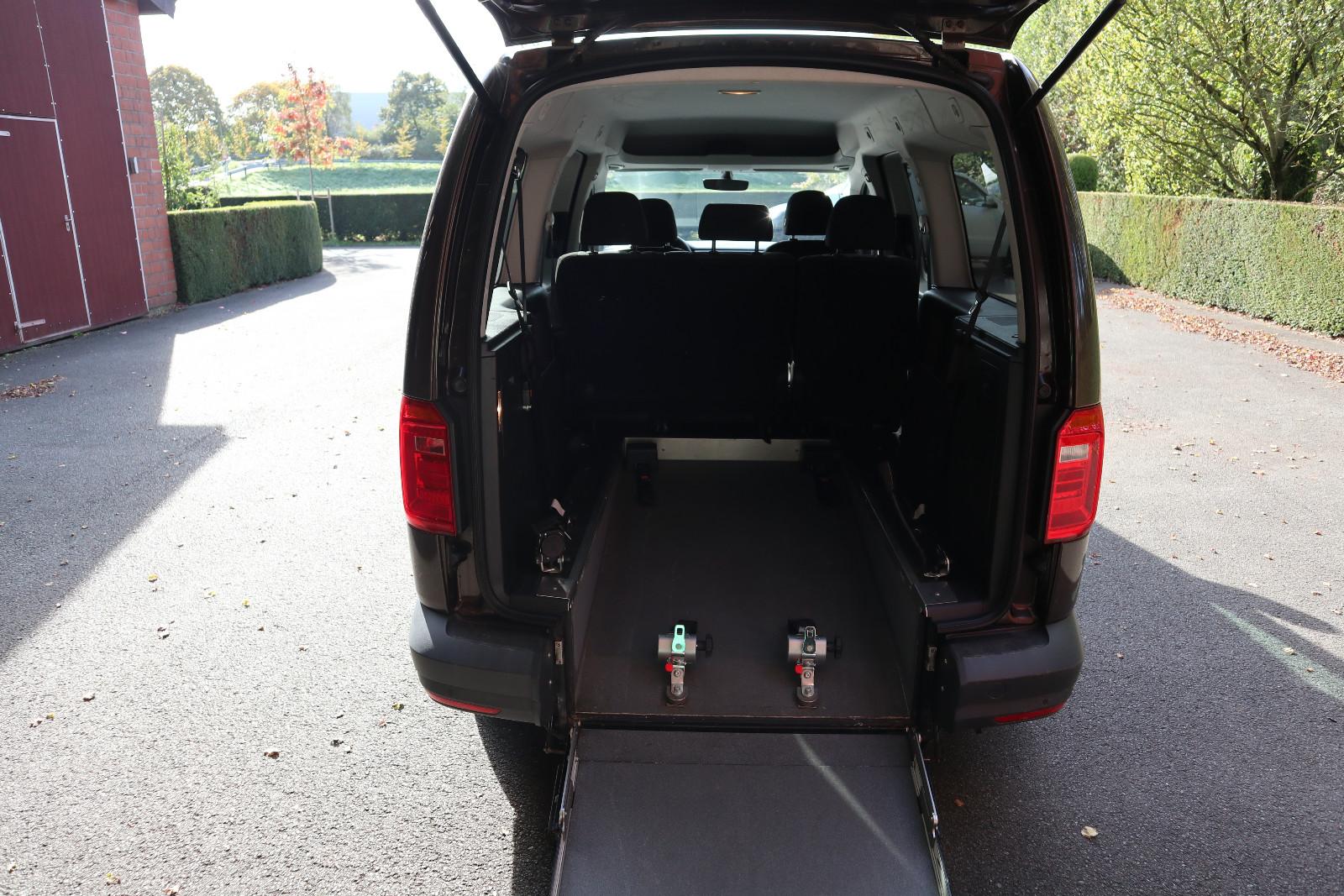 Volkswagen Caddy Maxi*rollstuhlgerecht*Wenderampe*AMF-Bruns