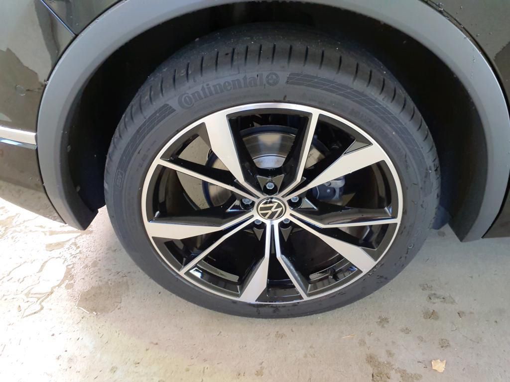 Volkswagen Tiguan R-Line 1.5 TSI 110kW 7-Gang DSG 4 Türen
