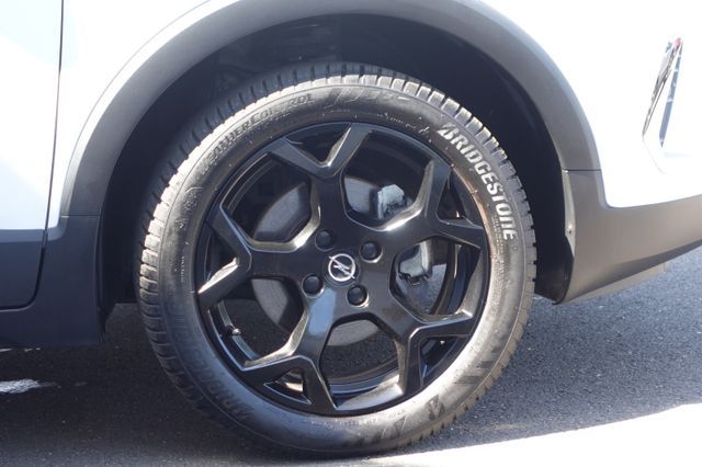 Fahrzeugabbildung Opel Crossland 1.2 Turbo Elegance KlimaA,LED,Navi,SHZ