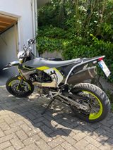 Husqvarna 701 Supermoto - Offers matching your search criteria