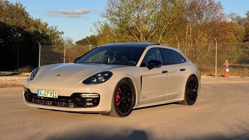 Image of Porsche Panamera