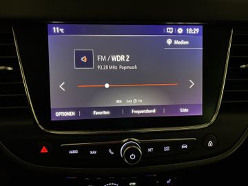 Bild 14 Opel Crossland (X) Crossland Elegance AT/NAV/PDC vo+hi+Cam/SHZ+LHZ