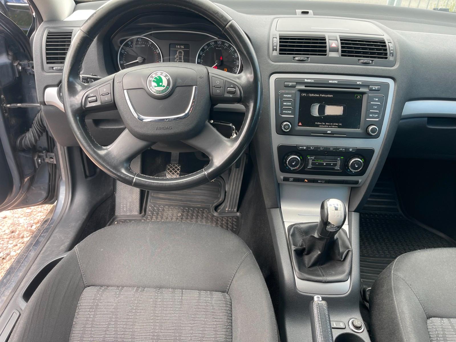 Skoda Octavia 2010 — photo 10