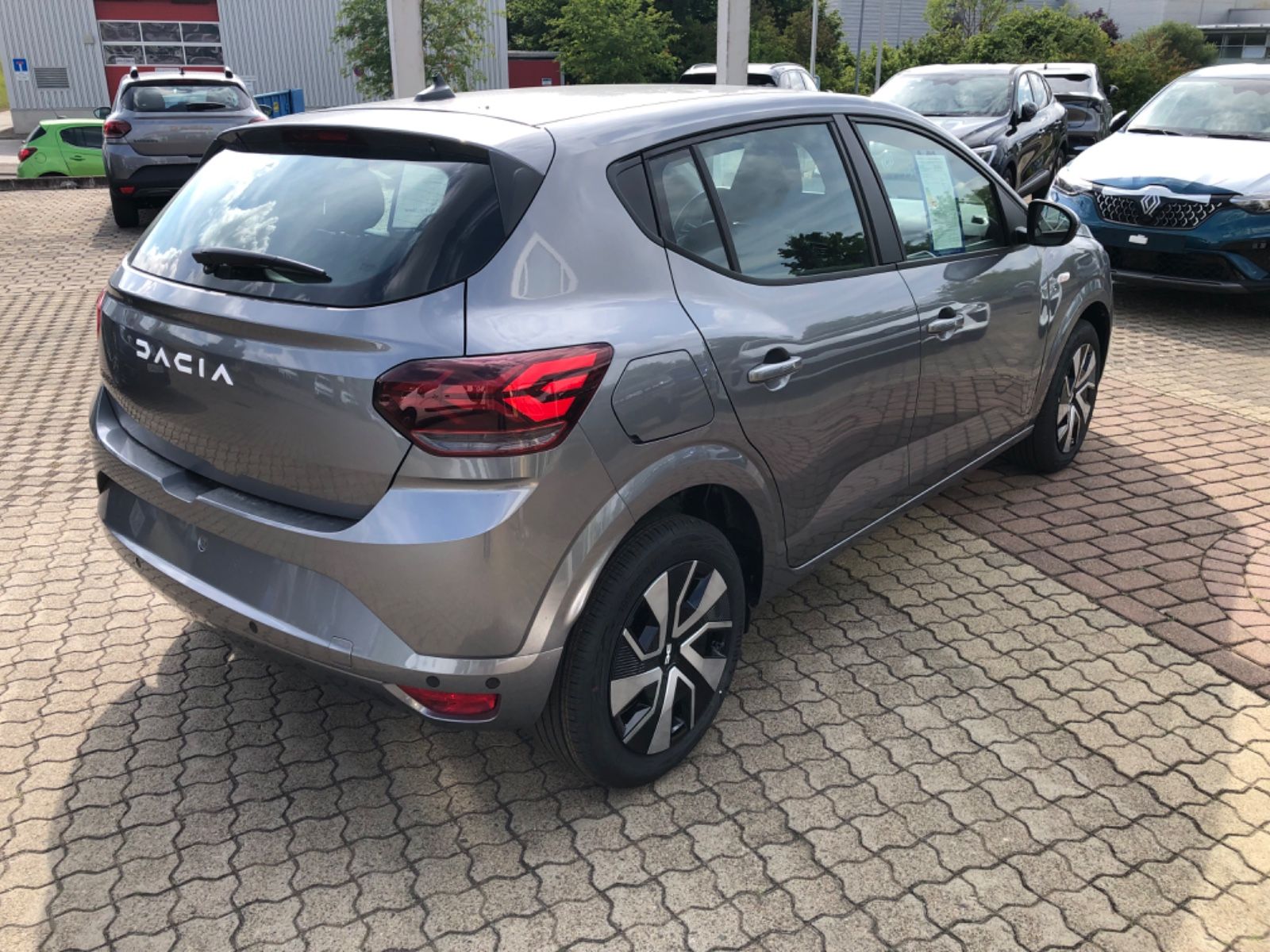 Dacia Sandero - Bild 6
