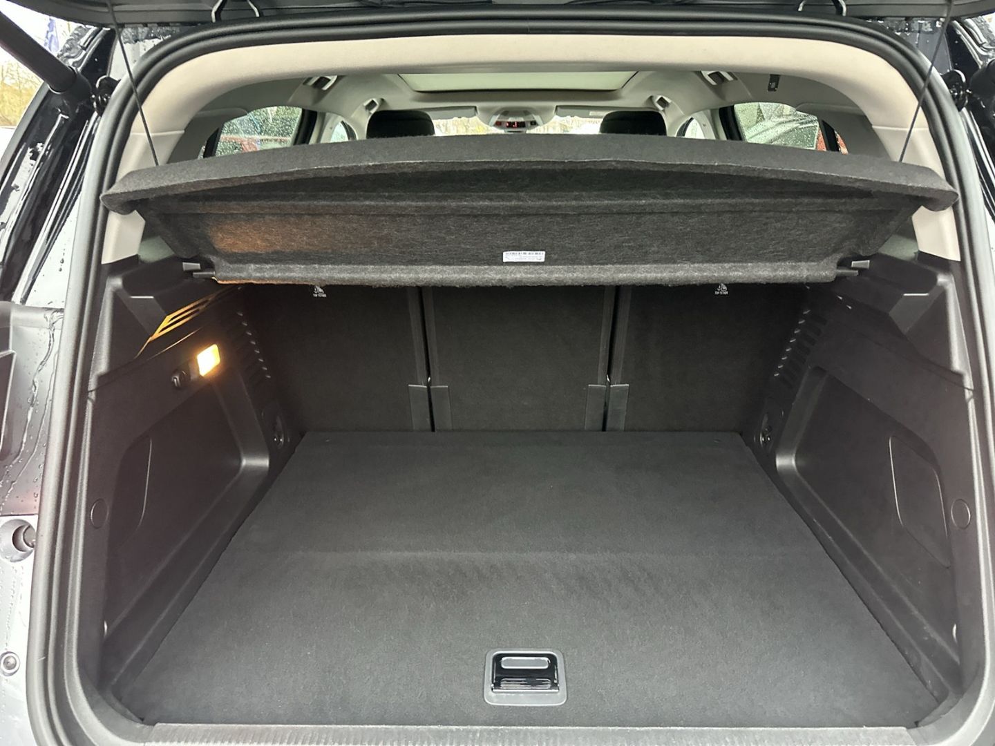 Fahrzeugabbildung Citroën C5 Aircross Plug-In Hybrid 225 S&S e-EAT8 Shine