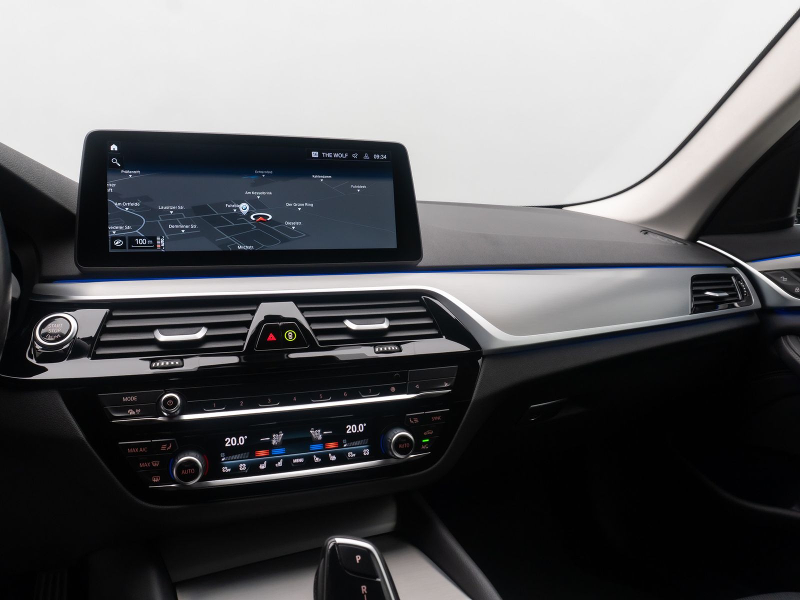 Fahrzeugabbildung BMW 520d xD  Kamera Laser HUD DAB AHK Komfort Alarm