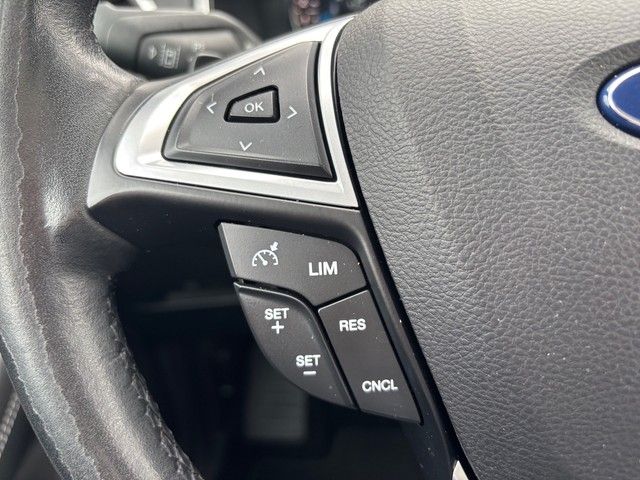 Fahrzeugabbildung Ford S-MAX 2.0Eco Boost Titanium PANO+LED+PARKLENK+AC