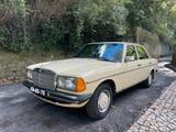 Mercedes-Benz 300 D (W123 Series 1) | Matching Numbers | 1977 - Mercedes-Benz 300: D W123