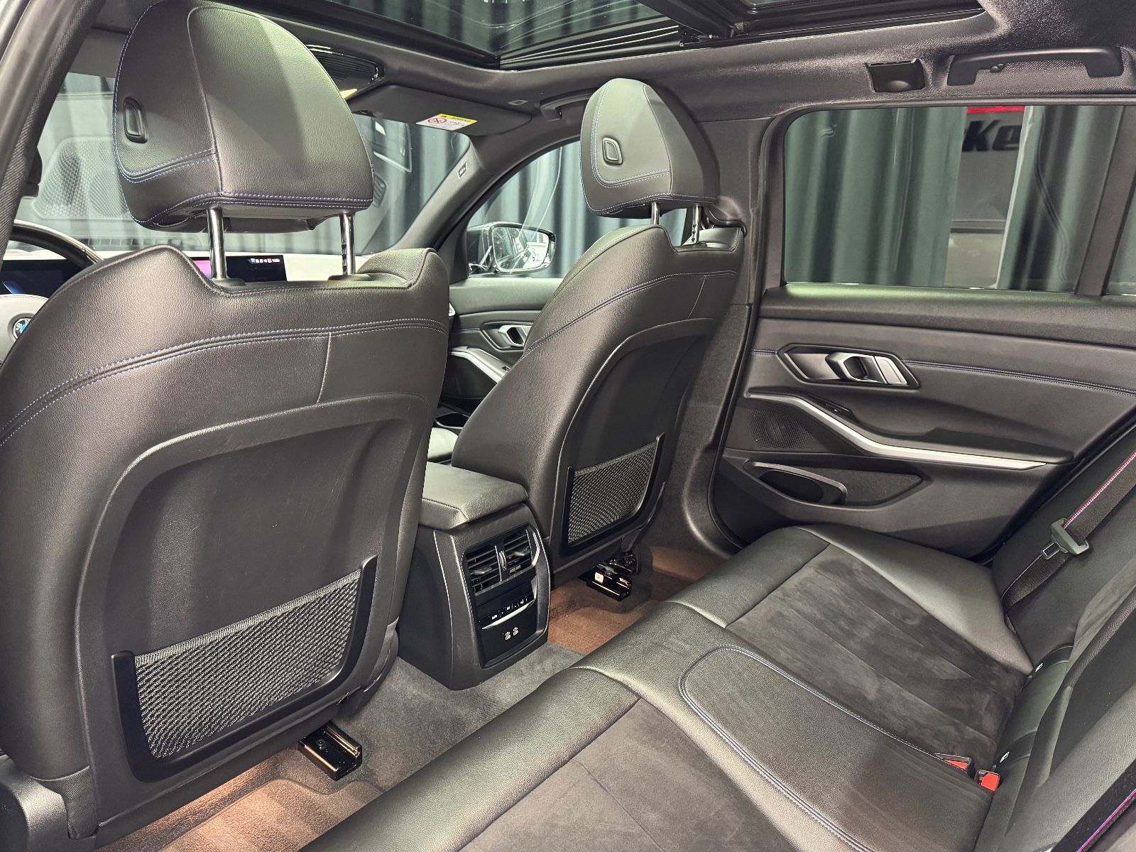 Fahrzeugabbildung BMW 320d M SPORT PRO Touring |PANO|HEAD-UP|AHK