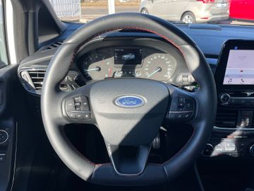 Fahrzeugabbildung Ford Fiesta ST-Line Navi, heizbare WSS, PDC hinten