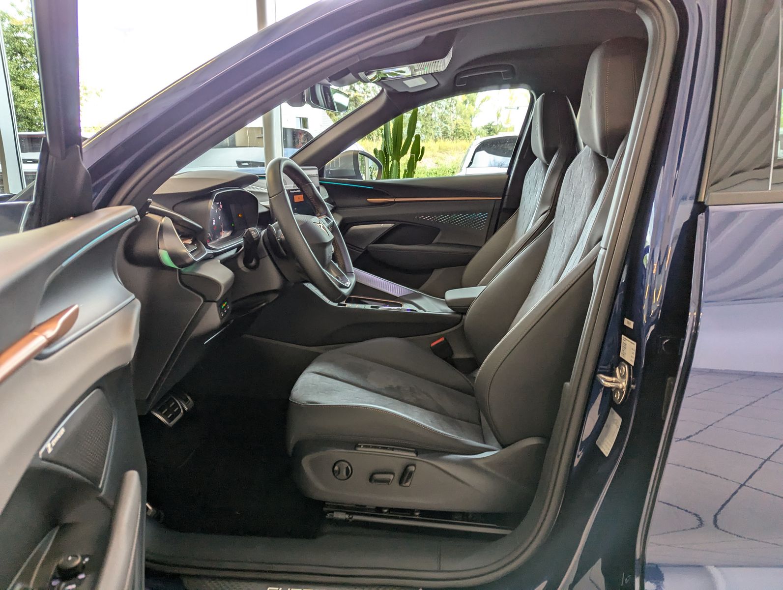 CUPRA Terramar 1.5 eTSI Sennheiser Edge-Paket HUD 19" - Image 12