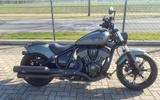 Indian Chief Dark Horse BOBBER J+H +HELM - Indian Chief Bobber
