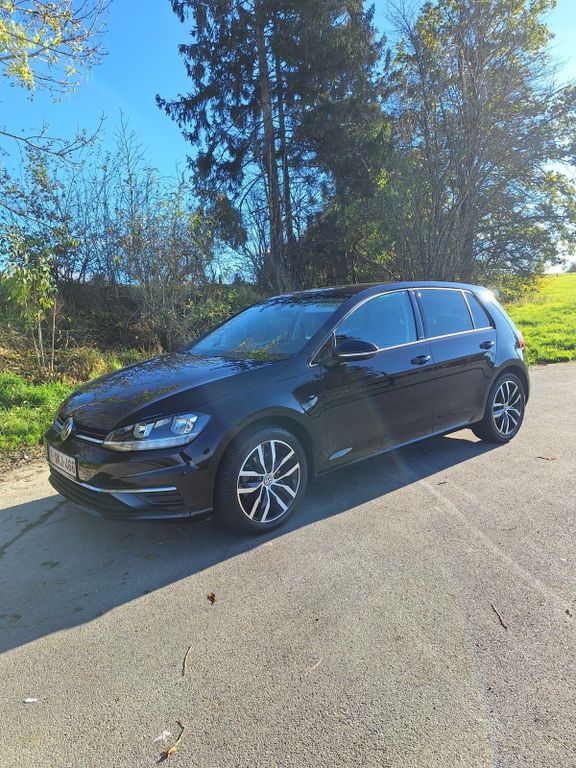 Image of Volkswagen Golf