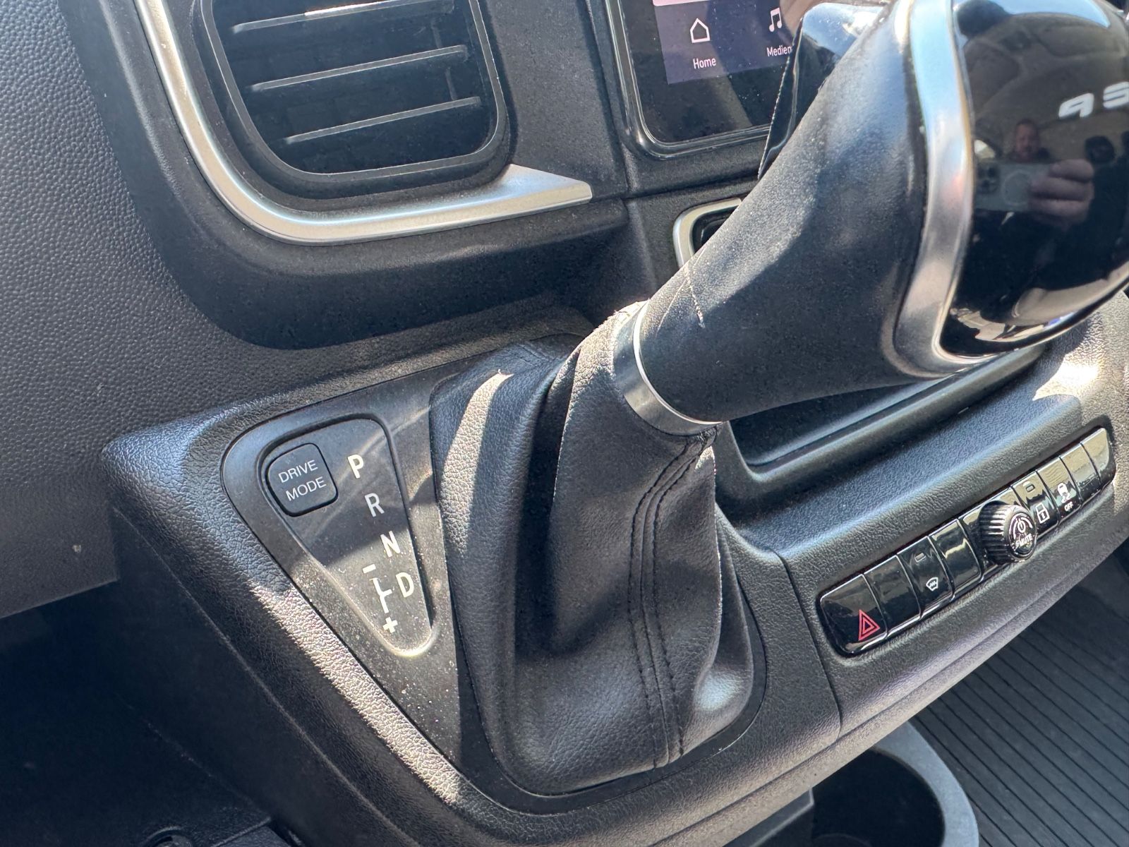 Fahrzeugabbildung Fiat Ducato L1H1 140 Multijet Flach/CarPlay/Navi/RCam