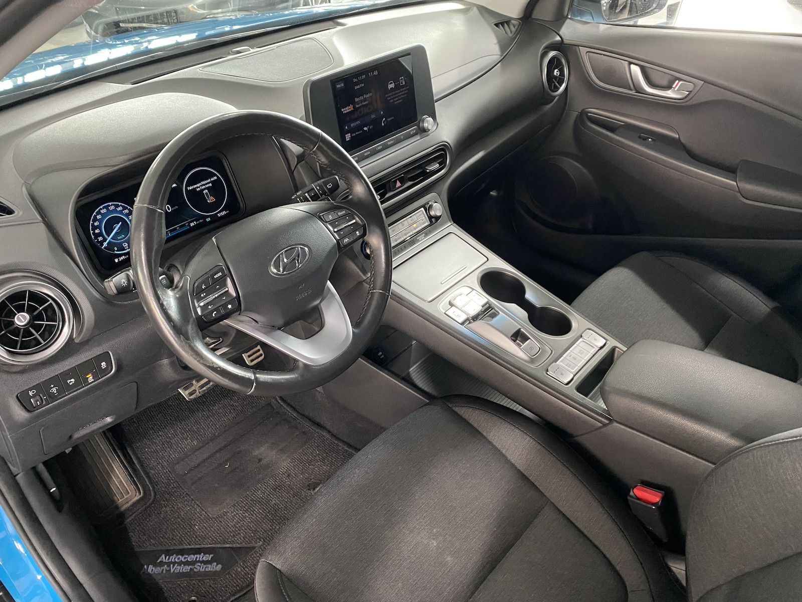 Fahrzeugabbildung Hyundai Kona Select/Navi/RFK/ACC/On-Board-3-Phasen/