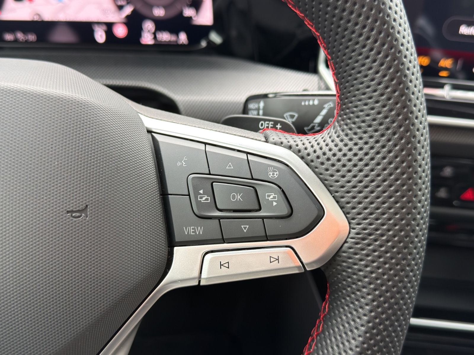 Volkswagen Golf VIII GTI Clubsport *Akrapovic/Panodach/H&K foto 21