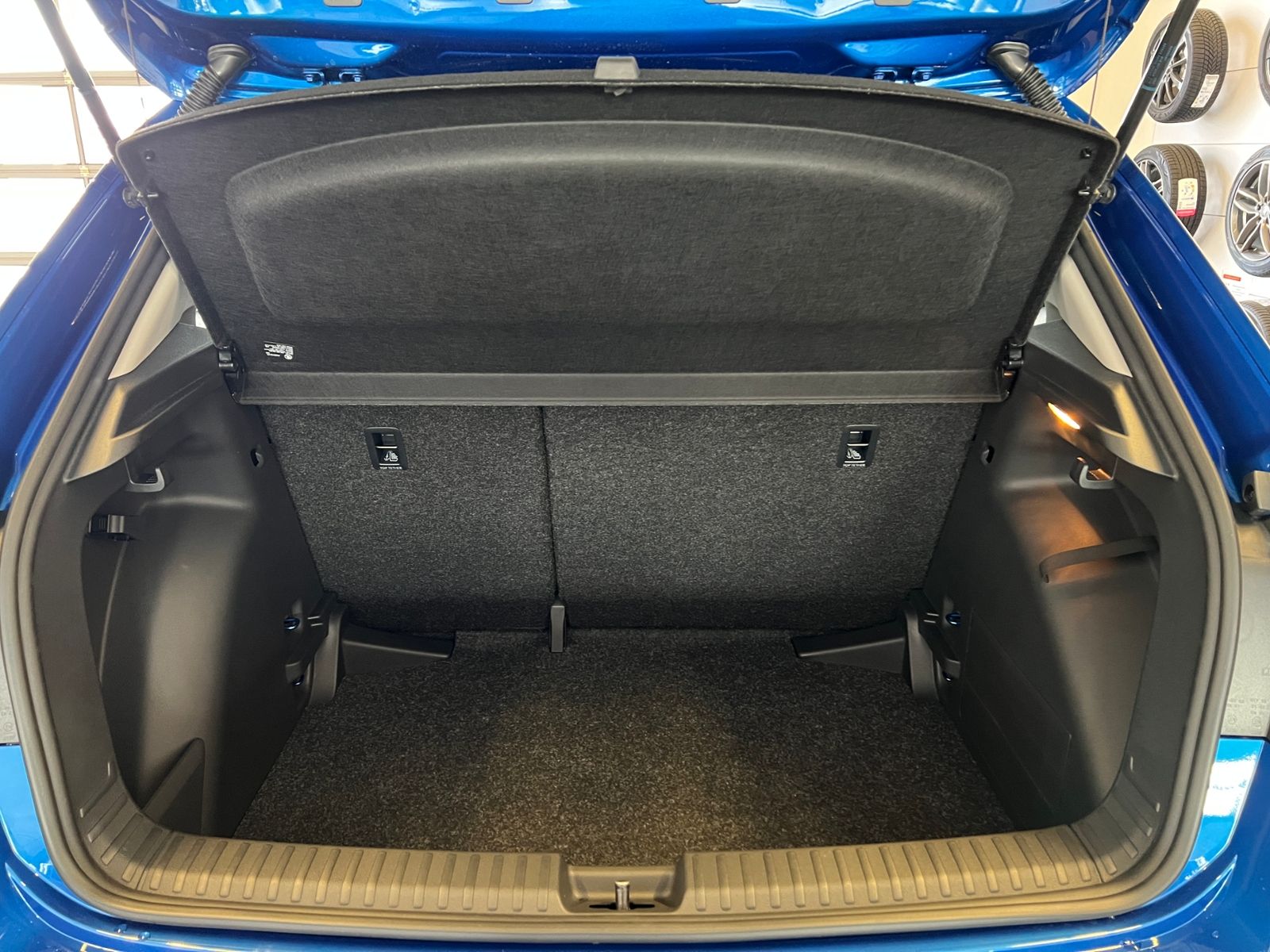 Fahrzeugabbildung SKODA Fabia Tour *Winter-Paket,KESSY,Einparkhilfe*