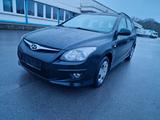 Hyundai i30 CW blue 1.4 TÜV-NEU - gebrauchte Hyundai i30 aus dem Jahr 2011