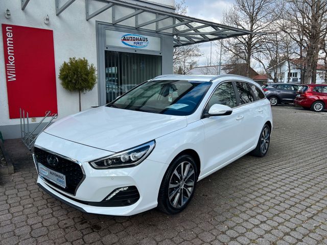 Hyundai i30 cw Premium Aut. 1,6 D T-Leder*Navi*Klima*Alu