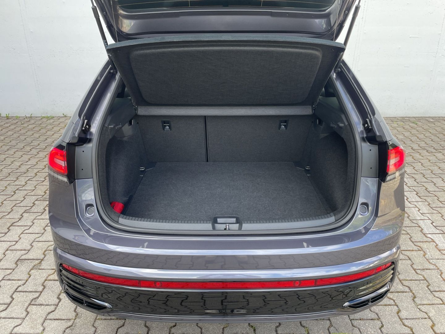 Taigo R-Line 1.0 TSI DSG IQ.LIGHT/Kamera/Navi/AC