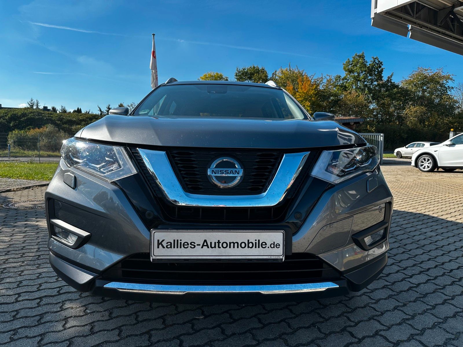 Fahrzeugabbildung Nissan X-Trail Tekna 1. Hand, TOP, Leder, HU, DS neu