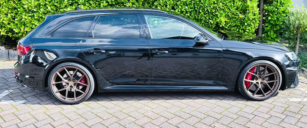 Image of Audi RS4