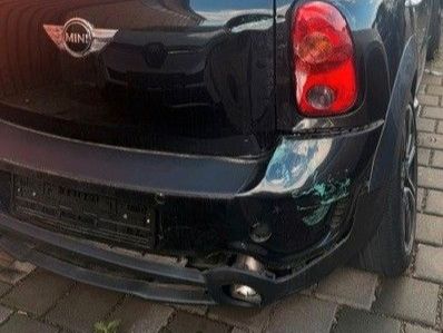 Fahrzeugabbildung MINI Countryman S Cooper All4*JCW*Chilli/Heckschaden