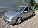Opel Vectra Caravan 1.9 CDTI 88kW - - Opel Vectra Gebrauchtwagen in München