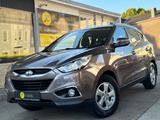 Hyundai ix35 1.6 Comfort blue 2WD AHK TÜV Neu *TOP* - Hyundai Gebrauchtwagen in Mönchengladbach