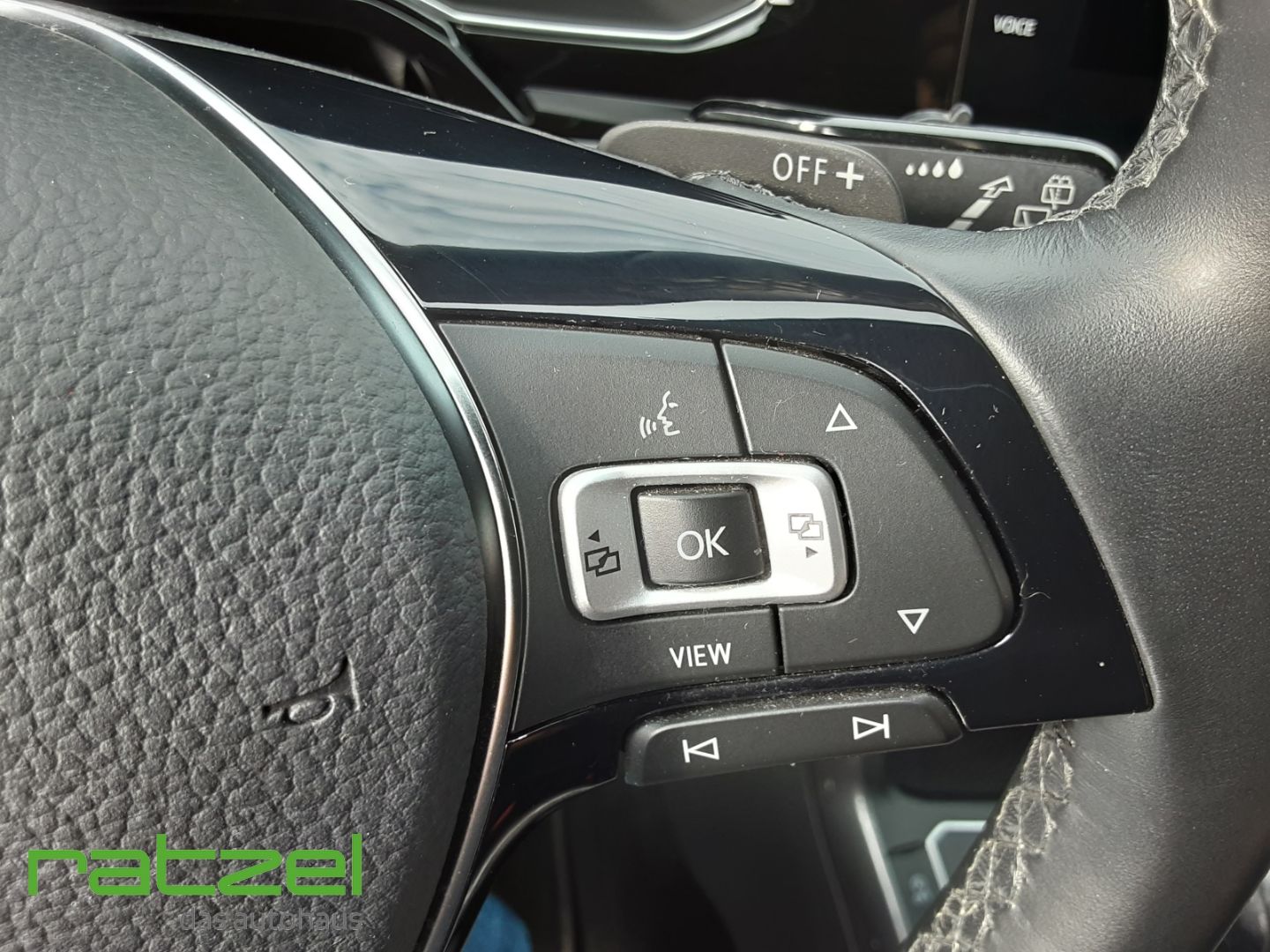 Fahrzeugabbildung Volkswagen Polo VI Highline 1.5 TSI DSG Highline AHK ACC PD