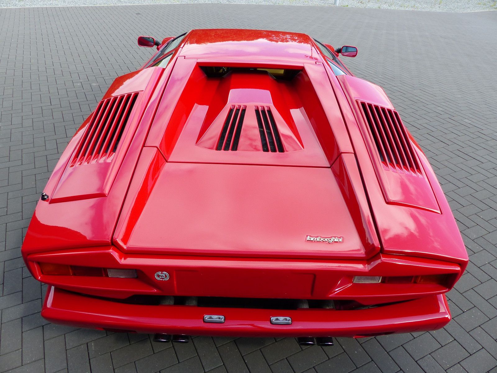 Fahrzeugabbildung Lamborghini Countach 25 th Anniversary