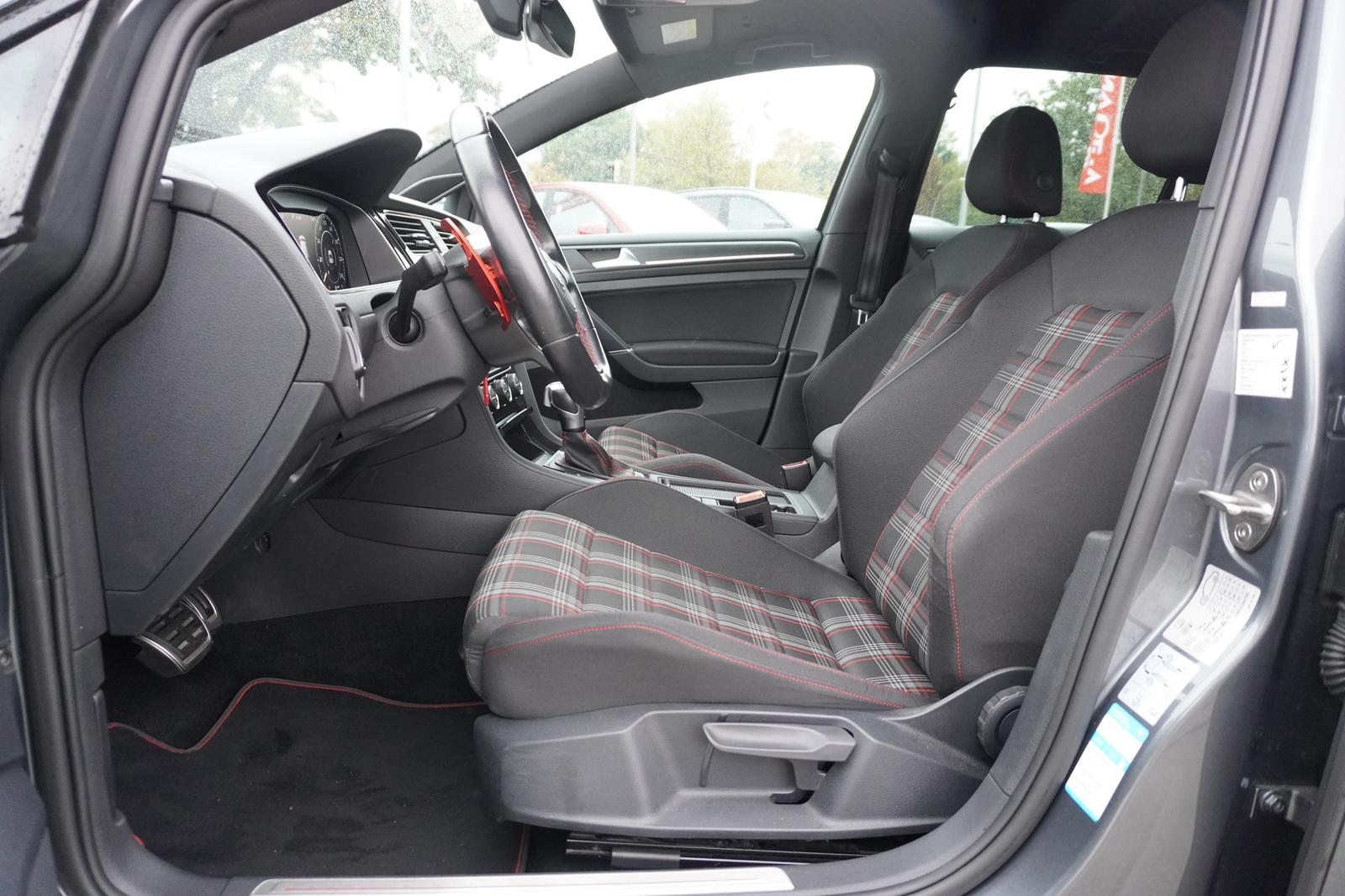 Volkswagen Golf VII 2.0 GTI Performance Navi Dynaudio ACC