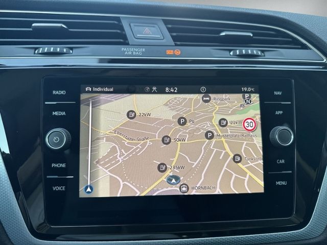Touran 1.5 TSI DSG 7-SITZER+PANO+AHK+NAVI+LED+SH