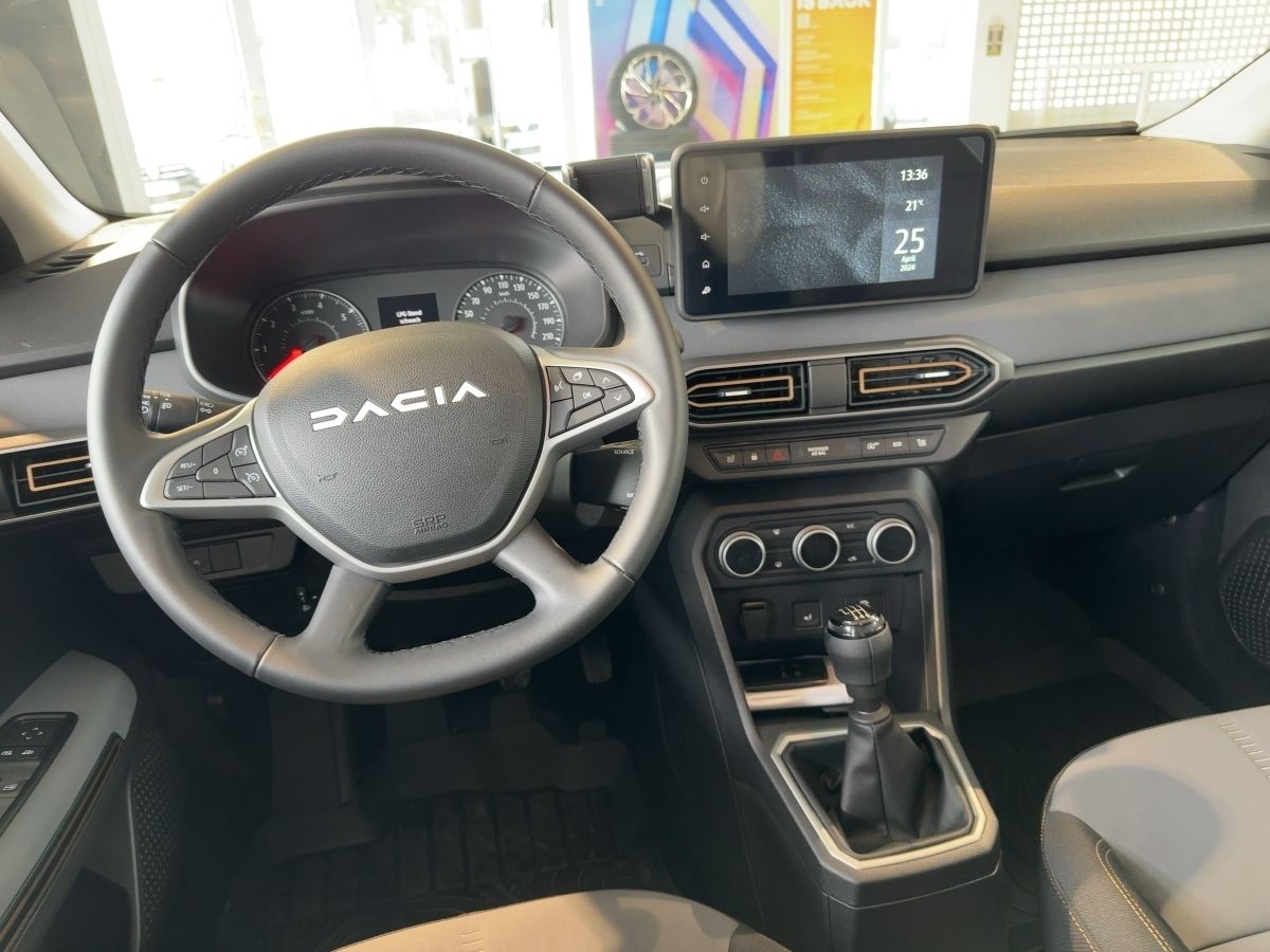 Fahrzeugabbildung Dacia Sandero Stepway Extreme+ TCe 110 ECO-G *SOFORT*