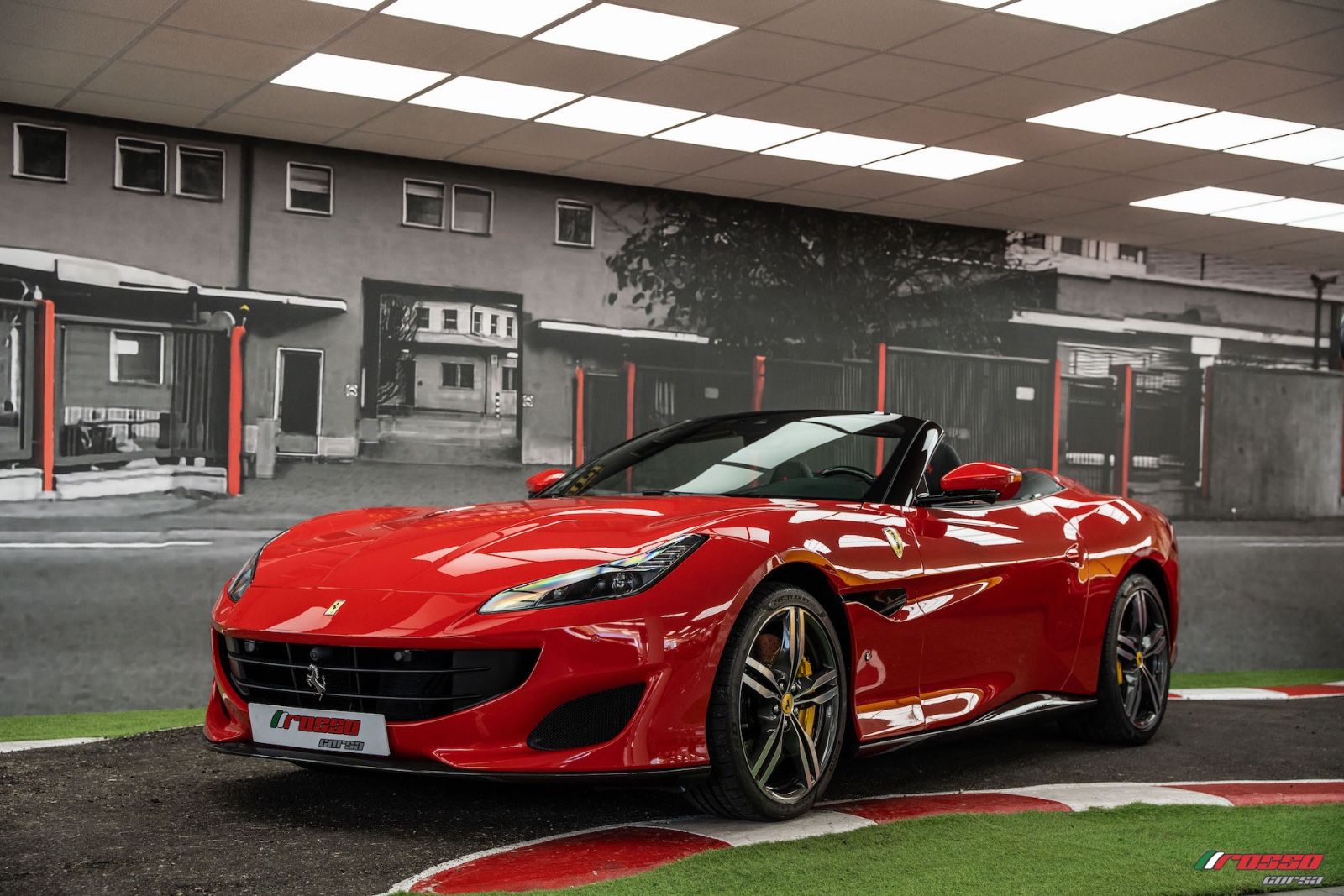 FERRARI Portofino