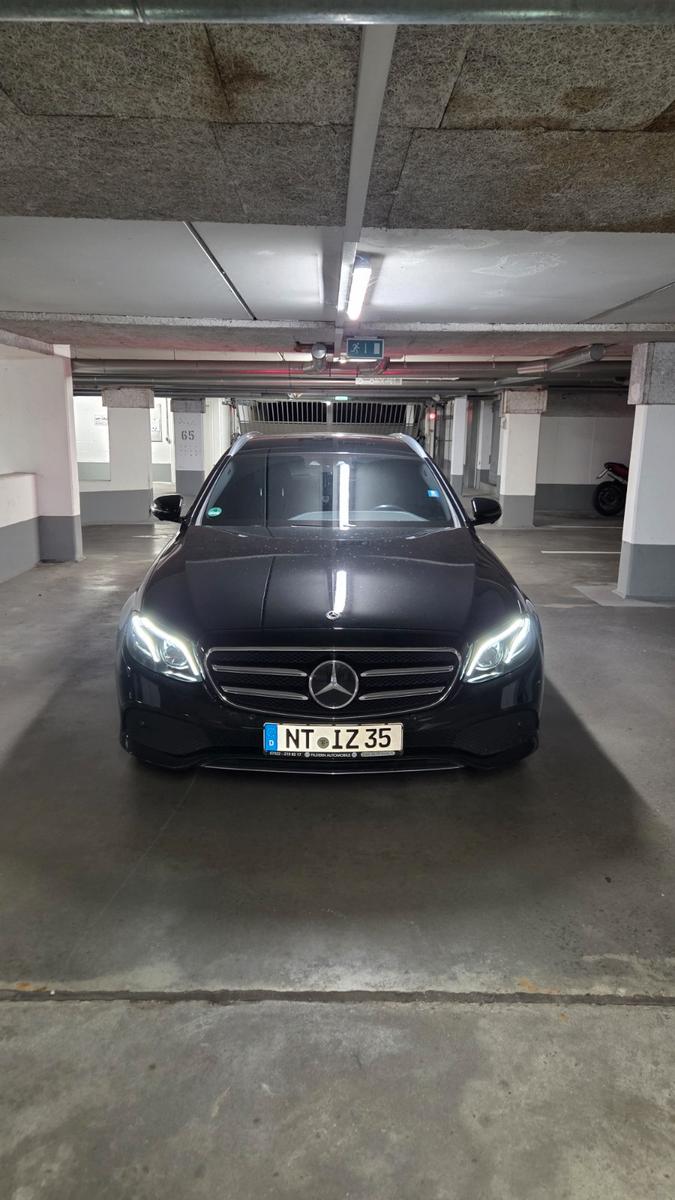 Mercedes-Benz E 300