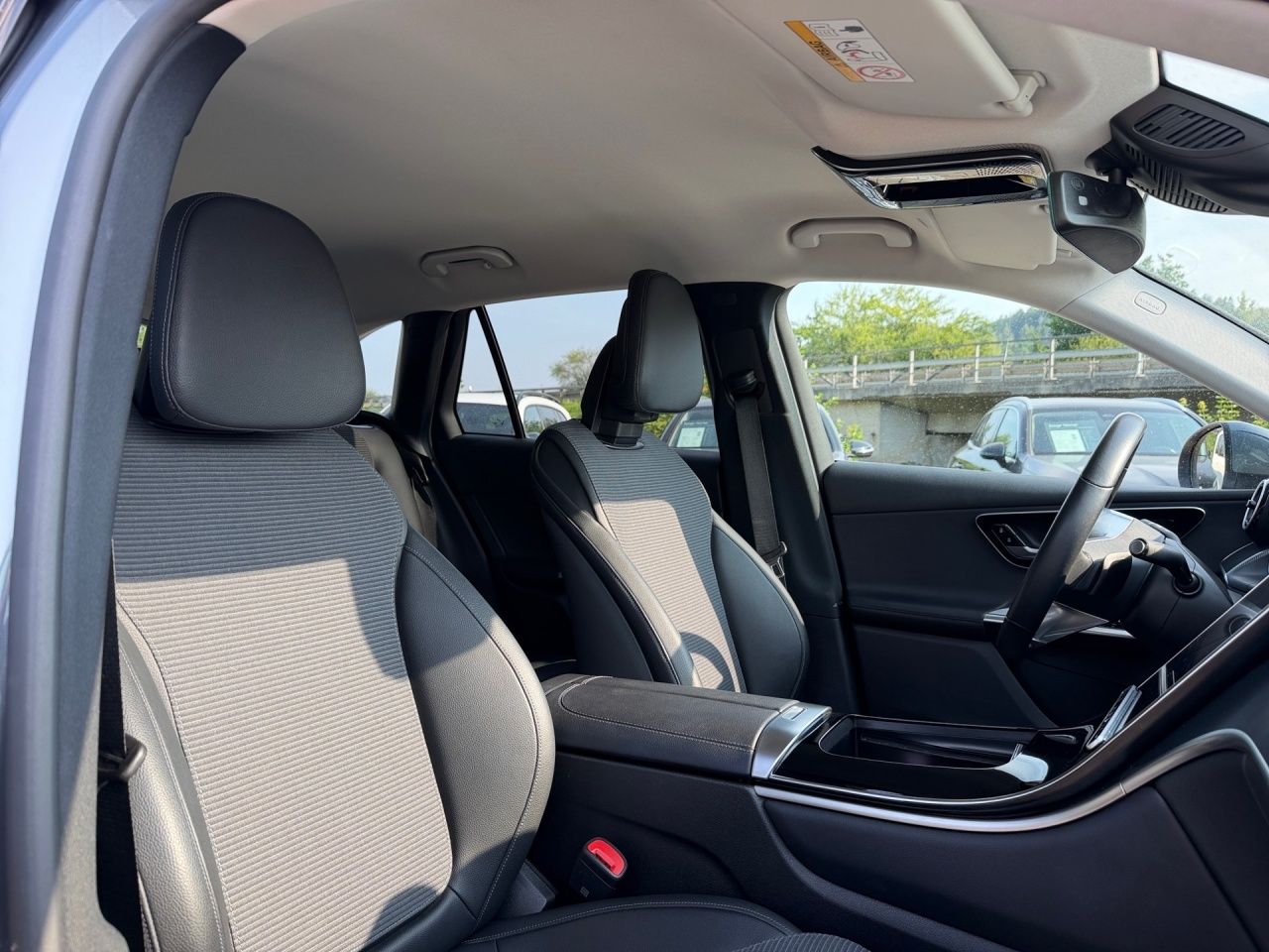 Fahrzeugabbildung Mercedes-Benz GLC 220 d 4M AHK+KAMERA+LED+EASYPACK+