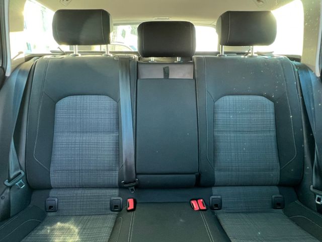 Passat Variant Business 1.5TSI DSG Navi*ACC*AHK!