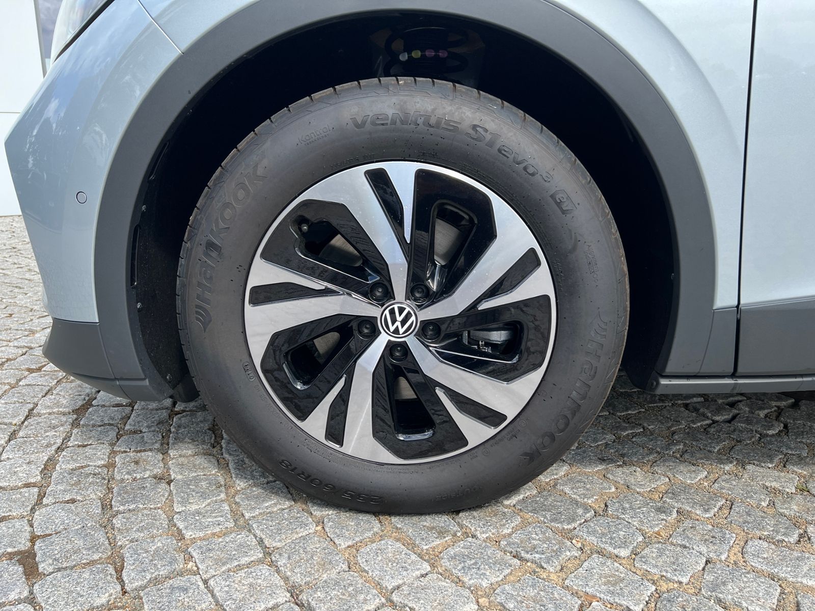 Fahrzeugabbildung Volkswagen ID.4 Pure 52 kWh *LED, ACC, Navi, Kamera, 18''-L