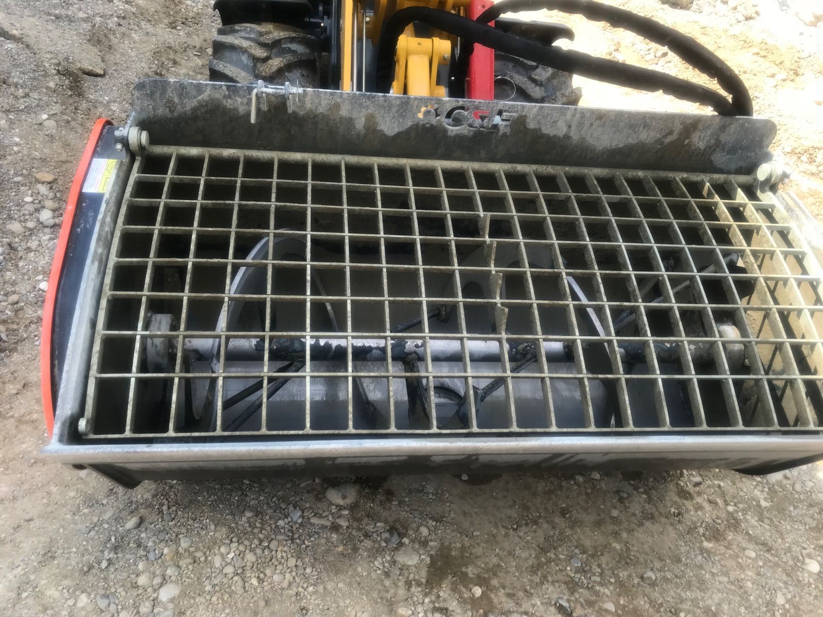 Fahrzeugabbildung Volvo CNF BMX 520 mit Doppelaufnahme Kramer/Volvo