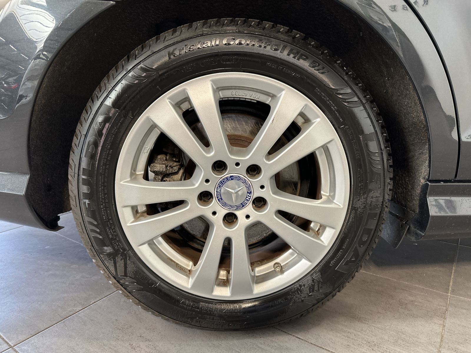 Fahrzeugabbildung Mercedes-Benz C 220d T AMG-Paket NAV+SHZ+MFL+PARKTRONIC+17Zo